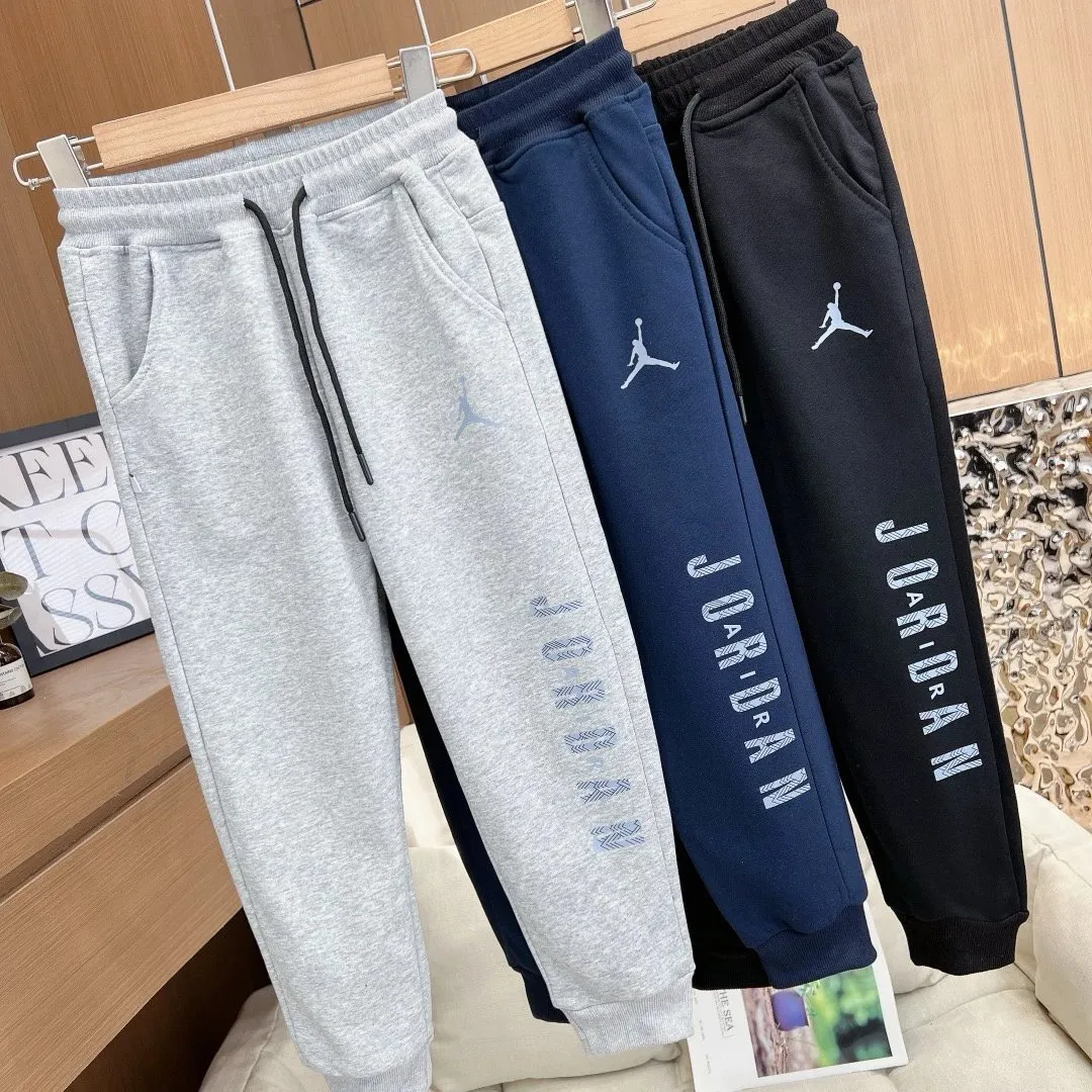 KIDS SIZING jrdn sweats